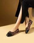 Pembe Potin Fiyonk Detaylı Rahat Kalıp Leopar Desenli Kadın Babet 57-38-25Leopar - 483054354744