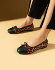 Pembe Potin Fiyonk Detaylı Rahat Kalıp Leopar Desenli Kadın Babet 57-38-25Leopar - 483054354744