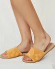 Pembe Potin Nakışlı Tek Bant Rahat Taban Kadın Moda Terlik 41-875-22 - 483054780728