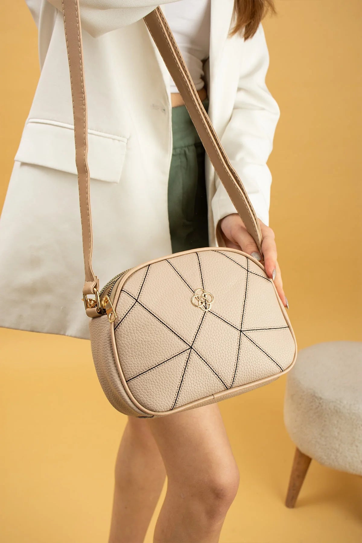 Pembe Potin Ayarlanabilir Askılı Çok Bölmeli Kroko Desen Kadın Omuz Çantası BAG5024-24 - 483054387512