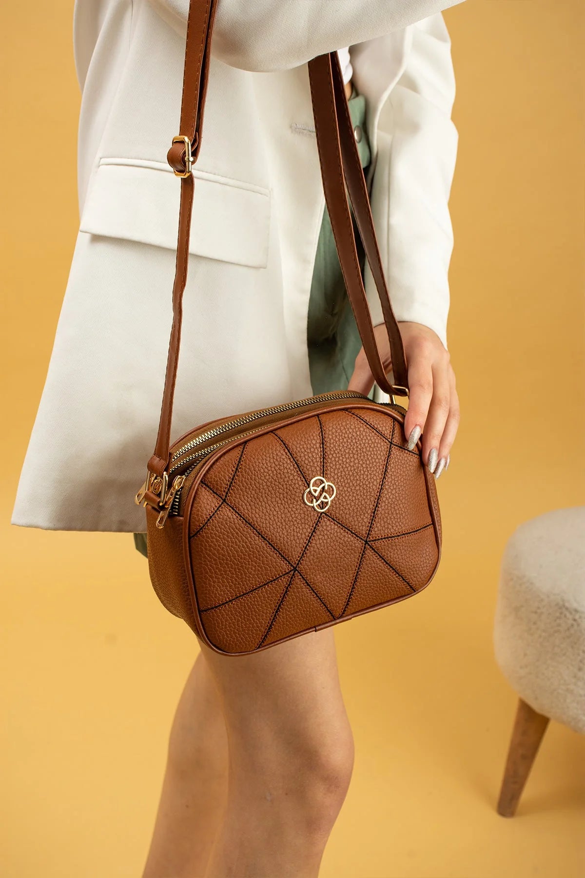 Pembe Potin Ayarlanabilir Askılı Çok Bölmeli Kroko Desen Kadın Omuz Çantası BAG5024-24 - 483054387512
