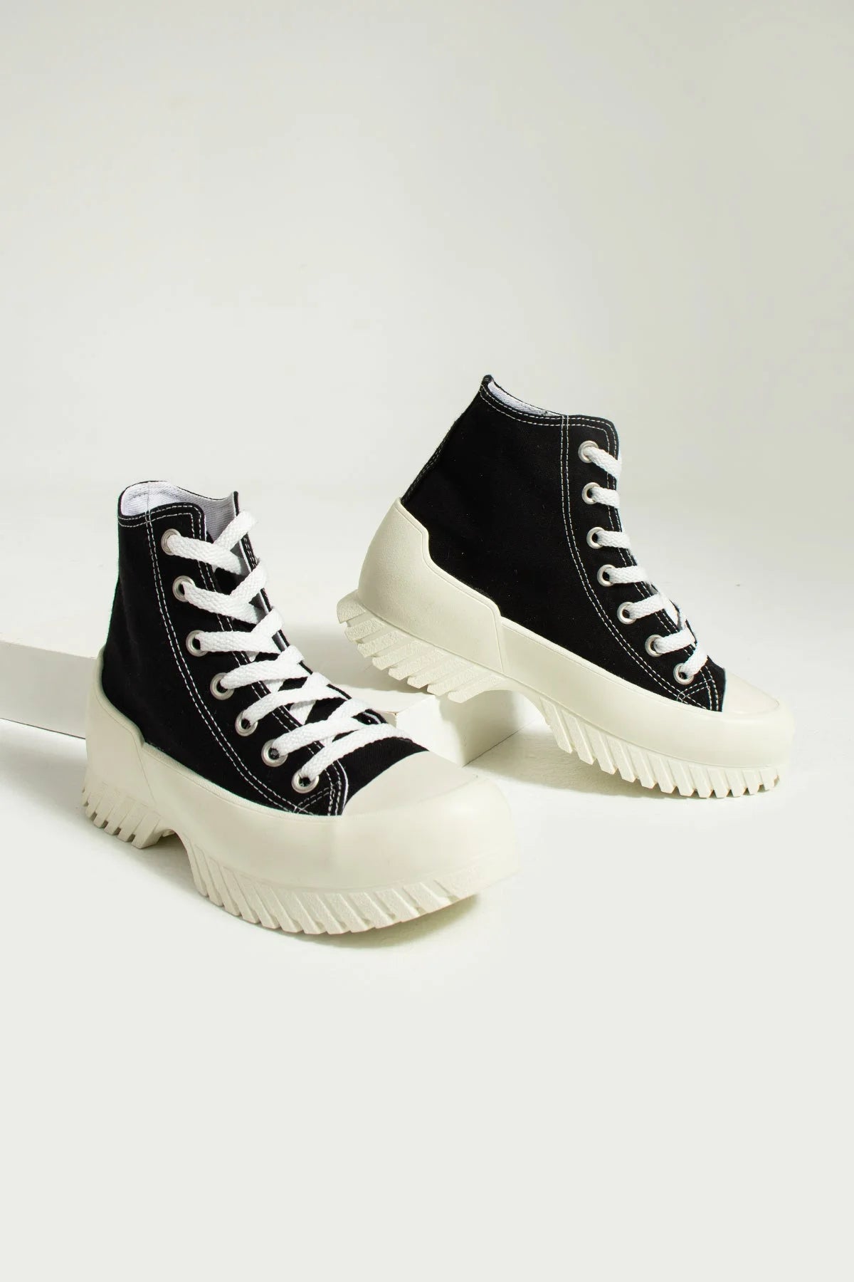 Pembe Potin Bağcıklı Kalın Taban Bilekte Keten Kadın Sneaker 57-102-23 - 483054747960