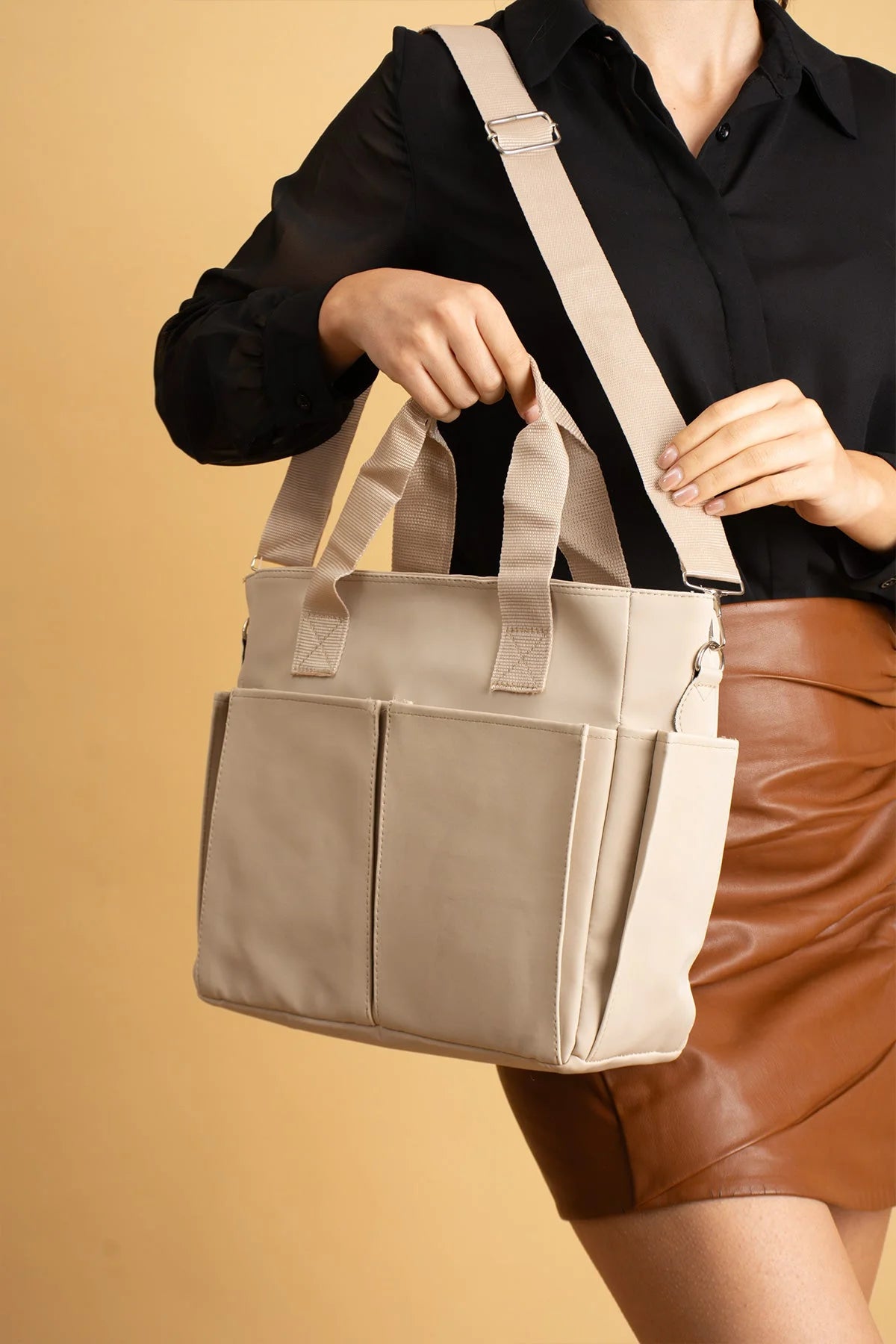 Pembe Potin Büyük Boy Çok Bölmeli Kadın Omuz Çantası BAG4298 - Bej / Standart - 483054387512