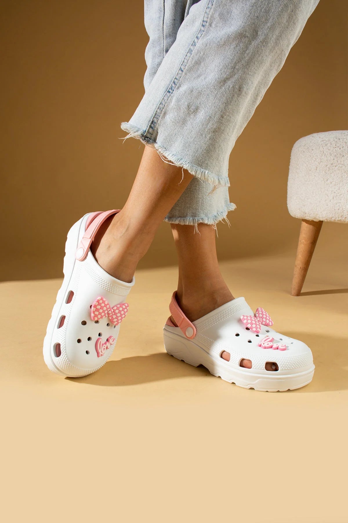 Pembe Potin Papyonlu Comfort Taban Eva Kadın Sandalet 001-0333-23BeyazPudra - 483054682424