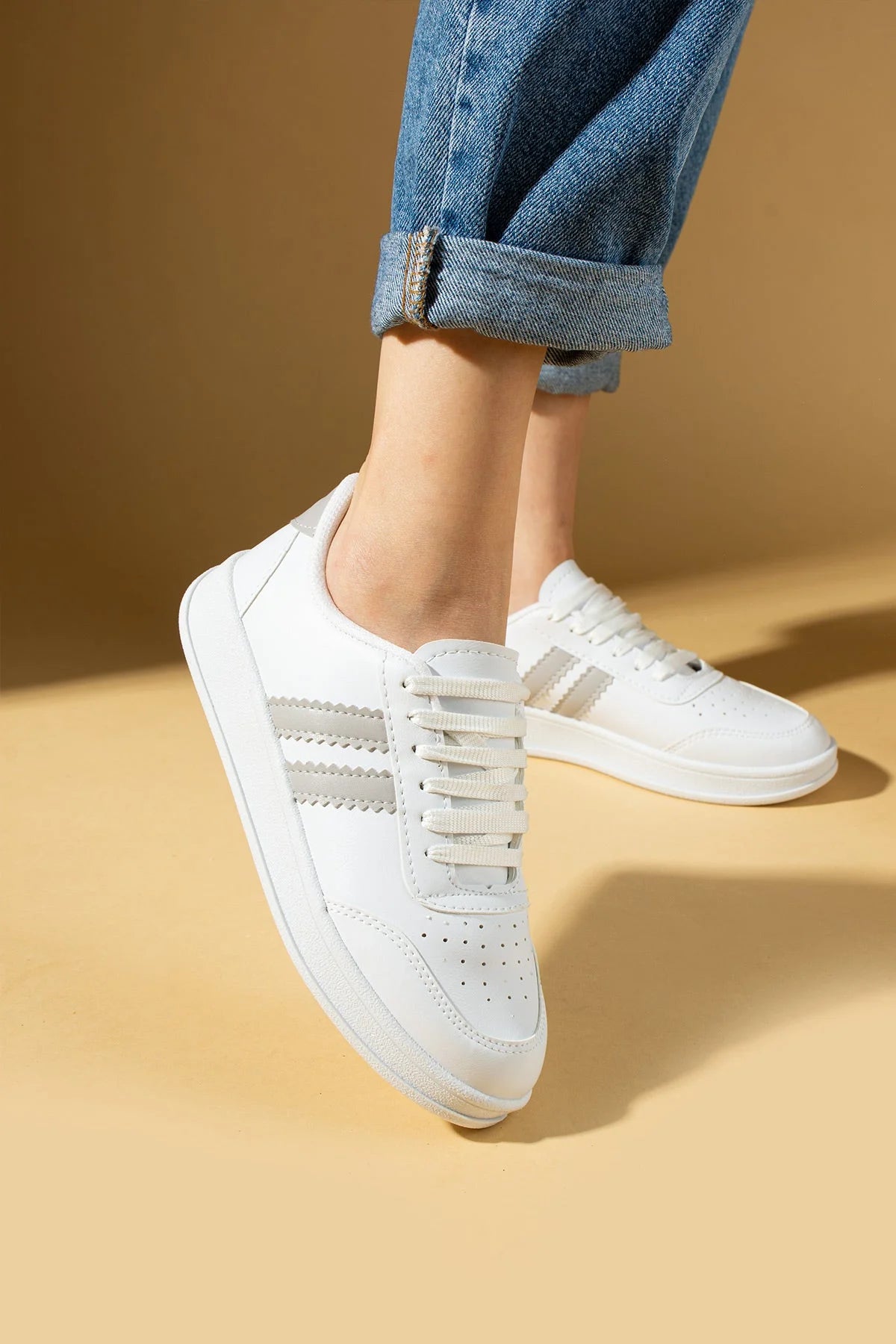 Pembe Potin Şerit Detaylı Bağcıklı Rahat Taban Kadın Sneakers 001-1004-24BVizon - 483054747960