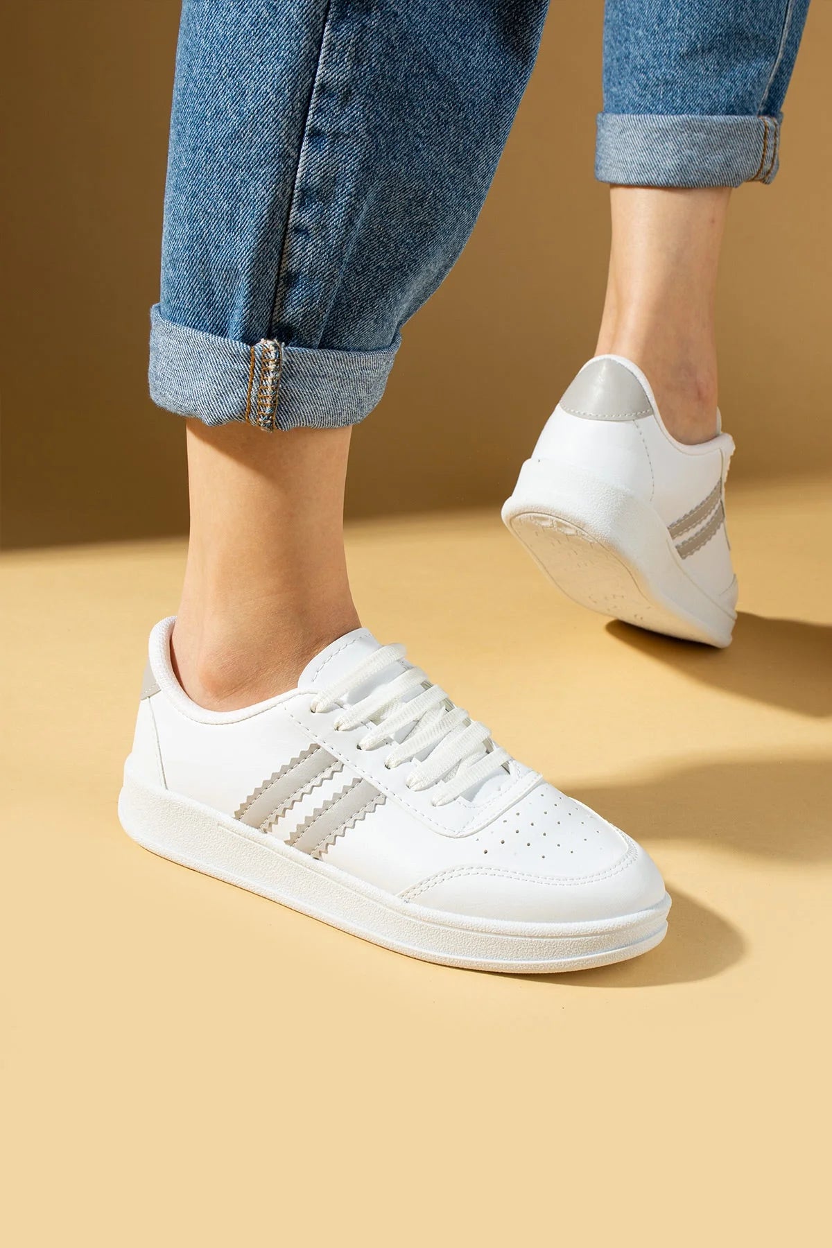 Pembe Potin Şerit Detaylı Bağcıklı Rahat Taban Kadın Sneakers 001-1004-24BVizon - 483054747960