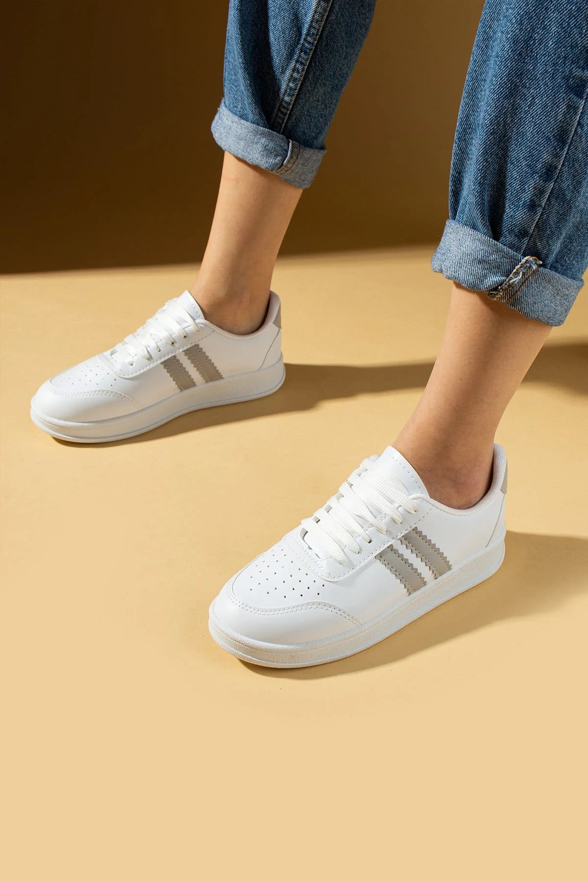 Pembe Potin Şerit Detaylı Bağcıklı Rahat Taban Kadın Sneakers 001-1004-24BVizon - Beyaz / 36 - 483054747960